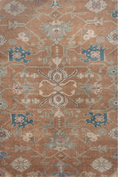 Antique Sivas Area Rug (4' x 5')